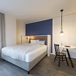 Aparthotel Harbr. Boardinghouse 4*