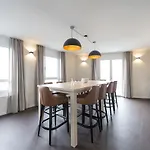 Harbr. Boardinghouse