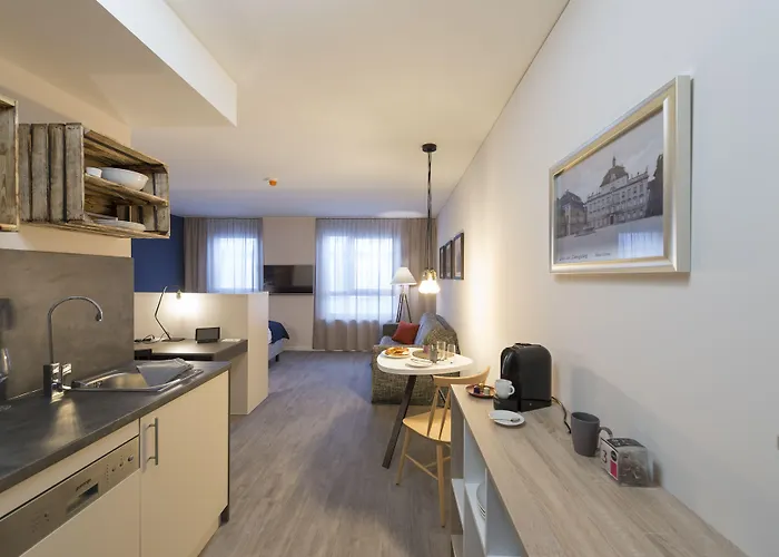 Harbr. Boardinghouse